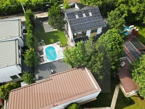 Vila exclusivista cu piscina si curte amenajata- gata de mutare - imagine 8