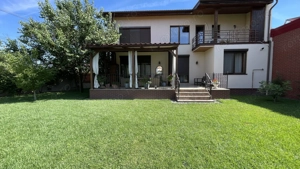 Casa eleganta si luminoasa, situata in zona de case - Mehala - imagine 1