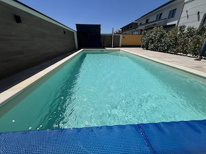 Nou. Piscina. Bucatarie separata. Mobilat si utilat LUX. Braytim - asfalt. - imagine 3