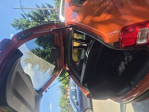 Vand Suzuki Ignis, unic proprietar, inmatriculat in octombrie 2017, portocaliu, Allgrip, cu funcție 
