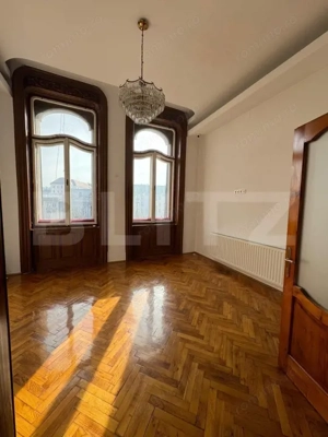 Vand apartament ULTRACENTRAL cu 2 camere - perfect pentru spatiu de birou - imagine 3
