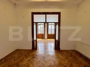 Vand apartament ULTRACENTRAL cu 2 camere - perfect pentru spatiu de birou - imagine 4
