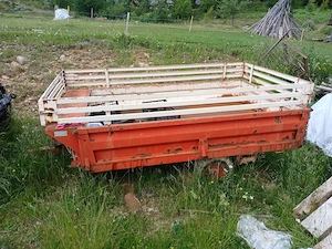 Vand remorca agricola cu o singura axa