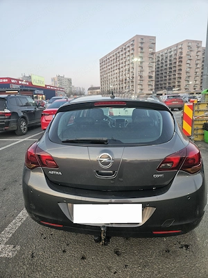 Vand Opel Astra J, an 2011 - imagine 4