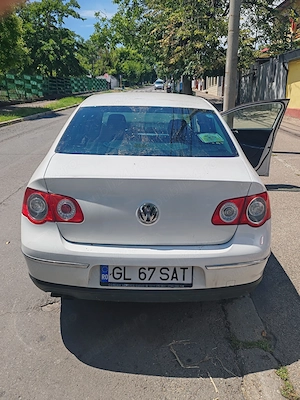 Volkswagen Passat B6 2.0 TDI 140 CP   