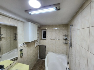 Vând apartament cu 2 camere, demisol, Bulevardul General Dragalina  - imagine 7