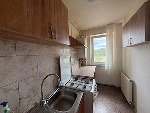 Apartament 2 camere-decomandat-bloc anvelopat - imagine 5