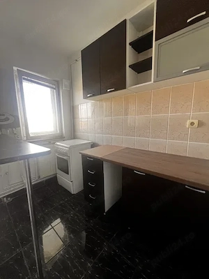 Proprietar- Vand garsoniera spatioasa, bloc ANL, Aleea Plopilor, Tg Jiur - imagine 8
