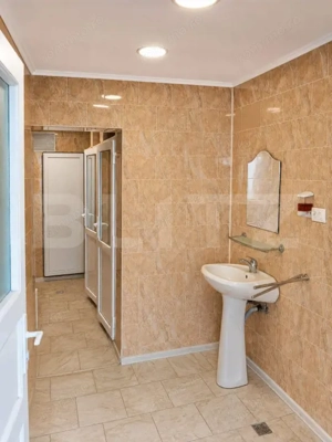 Proprietate cu camping autorizat, piscină și casă  - imagine 8