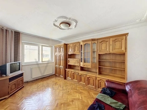 Apartament cu 2 camere, decomandat, 50 mp, parcare, zona Pod Calvaria