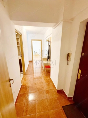 SOARELUI - 1 CAMERA - ETAJ 1 - DECOMANDAT - SPATIOS -  RENOVAT - LFT - imagine 4