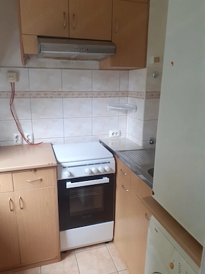 3 cam semidecomandat centrala proprie etaj 2 zona Sagului Musicescu - imagine 4