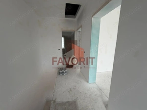 Triplex in Sacalaz |  Finisaje premium | 3 camere | Asfalt | 2 terase - imagine 8