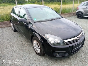 Opel Astra H 1, 4 benzina  - imagine 2