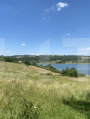 Teren intravilan 4.827 mp la doar 50 m de lac – Pădureni, com. Moacșa