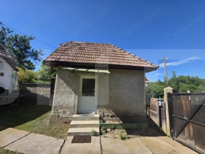 Casa traditionala din lemn in satul Zoltan - imagine 5