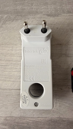 Vand incarcator Energizer pentru baterii AA