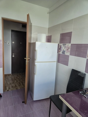 Închiriez apartament 2 camere - imagine 4