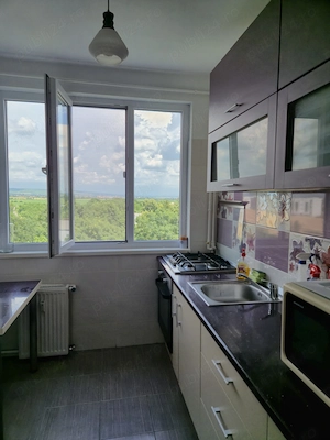 Închiriez apartament 2 camere - imagine 2