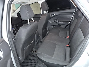 Ford Focus Diesel bine intretinut  - imagine 8