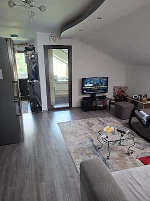 Curte apartament 3 camere  - imagine 17