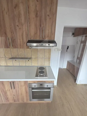 Garsoniera moderna recent renovata - imagine 3
