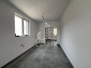 Casa individuala pe etaj de vanzare, renovata complet, Becicherecu Mic - imagine 3
