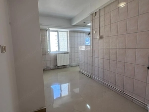 Apartament 4 camere.Stradal.Bulevardul Decebal, Piata Alba-Iulia. - imagine 7