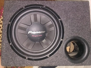 Urgent SubWoofer Pionieer 
