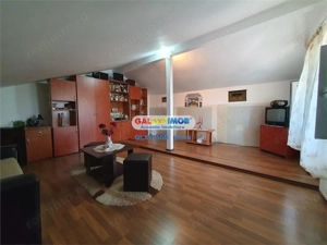 CASA 1 DECEMBRIE - imagine 5