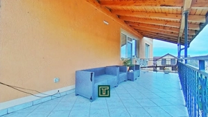 Casă impresionantă cu 15 camere, teren generos, piscină in Fantanele, Arad - imagine 15