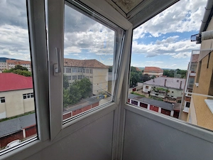 Apartament cu 3 camere de vânzare în zonă foarte bună din Aiud - imagine 8