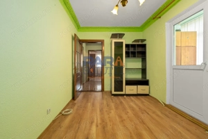 Apartament cu 3 camere, două băi, 77 mp - imagine 12