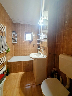  Apartament cu 3 camere in zona Alfa  - imagine 9