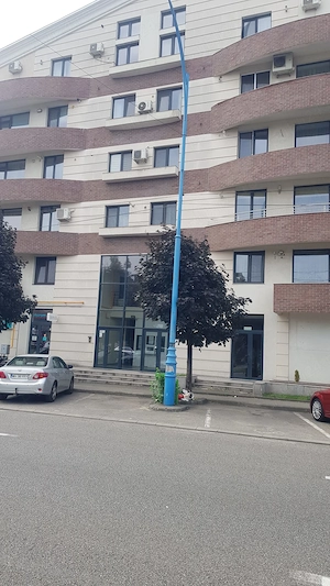 De închiriat apartament 2 camere 