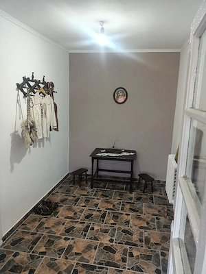   Vand s-au schimb Casă boierească autentică restaurată Bujoreni Muzeul Satului 2000m teren  - imagine 2