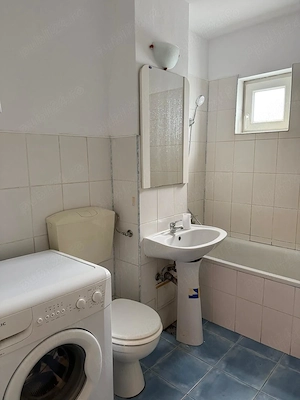 Zona Stadion,apartament 2 camere,etajul 1 din 4,pret 110.000 euro - imagine 3
