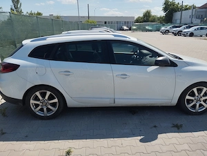 Vând Renault Megane 3,an 2012 decembrie,preț negociabil   - imagine 2