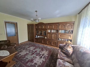 Cartierul Sasar (zona str. Iuliu Maniu si str. Gh. Marinescu)   ap. 4 camere, etaj 2, balcon