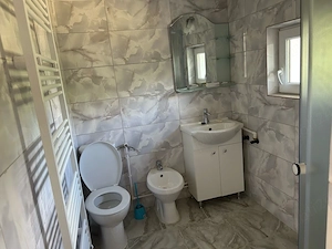 P.F. Ofer spre închiriere casă pentru spațiu comercial. Recent renovată și din cărămidă! - imagine 7