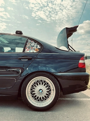 dezmembrez bmw e46 316i 2002 - imagine 4