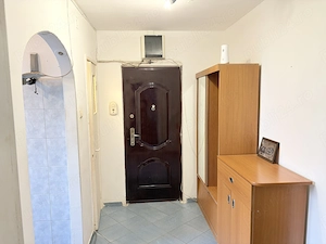 Direct proprietar! Apartament 3 camere decomandat - 5 minute de metrou Valea Ialomitei - imagine 2