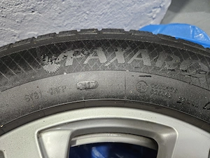 Cauciucuri de iarnă 235 65 R 17 marca Paxaro  - imagine 5