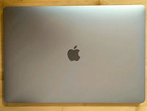 Apple MacBook Pro 15 inch A1990