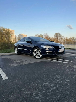 Vând Volkswagen Passat CC 2.0 TDI 170 CP DSG