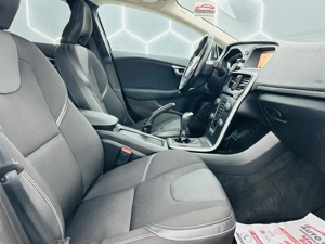 VOLVO V40 2017 2.0D E6 Garantie 12 Luni Rate Avans 0 Doar Cu Buletinul - imagine 12