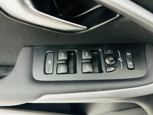 VOLVO V40 2017 2.0D E6 Garantie 12 Luni Rate Avans 0 Doar Cu Buletinul - imagine 13