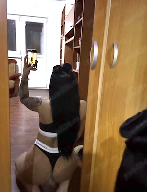 La mine sau la tine ? Outcall