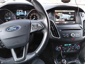 Ford focus 1.0 ecobost  vând  schimb  - imagine 5