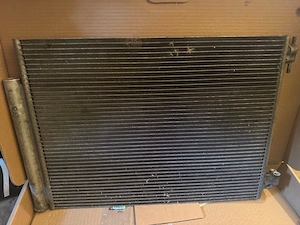 Vând compresor  AC si radiator AC , duster 2017